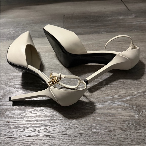 Givenchy G-Lock Platform Pumps - Picture 3 of 7